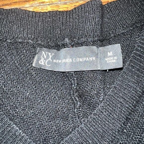 New york and company bedazzled front sweater size M - Picture 5 of 10